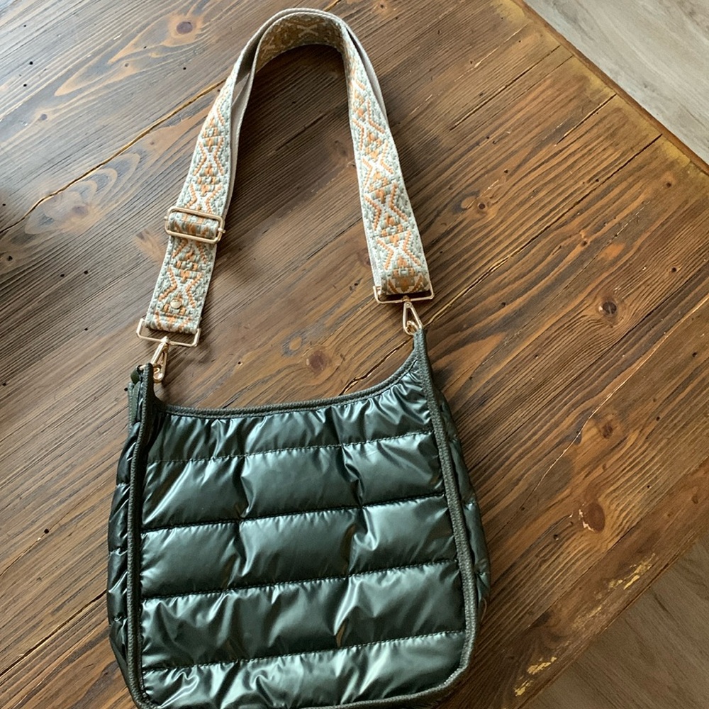 Crossbody metallic green handbag